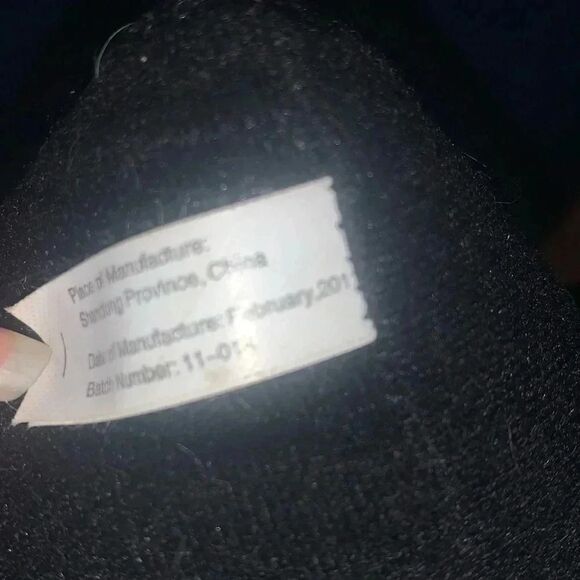 Seaworld Emporer Penguin Plush Stuffed Animal Toy - Picture 4 of 4